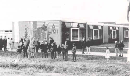 Opening van de Schalmei                                                        Foto uit Schalmei-runie boek "Vervlogen tijden"